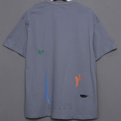 市场上装-T恤-休闲T恤