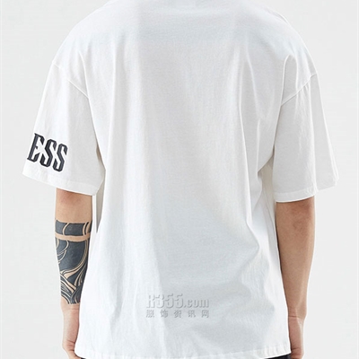 市场上装-T恤-微潮T恤