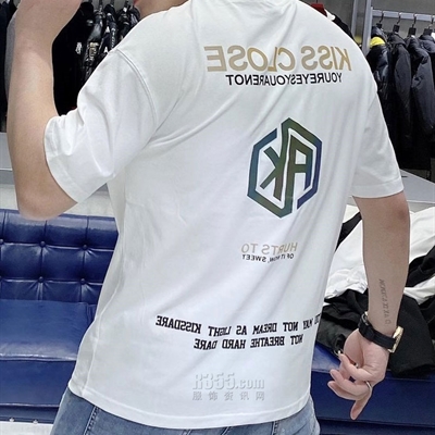 市场上装-T恤-微潮T恤