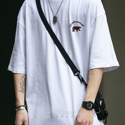 市场上装-T恤-休闲T恤