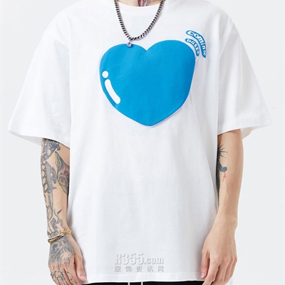 市场上装-T恤-休闲T恤