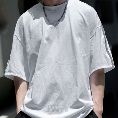 市场上装-T恤-微潮T恤
