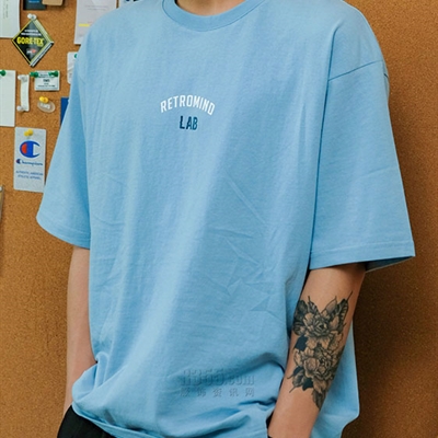 市场上装-T恤-休闲T恤