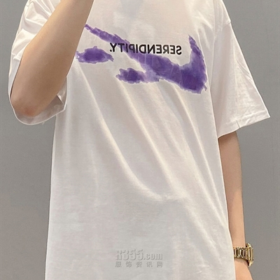 市场上装-T恤-休闲T恤