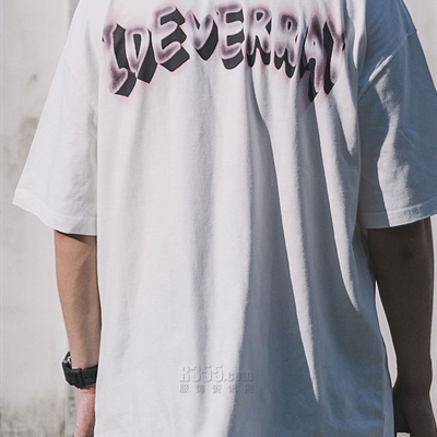 市场上装-T恤-休闲T恤