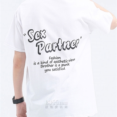 市场上装-T恤-休闲T恤