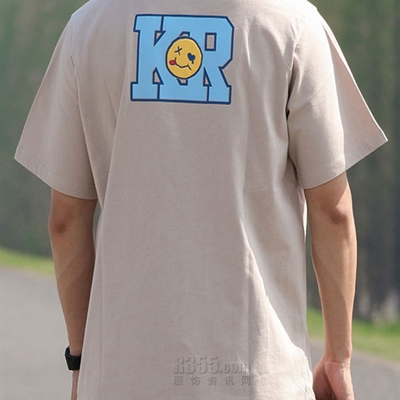 市场上装-T恤-休闲T恤