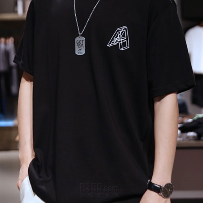 市场上装-T恤-休闲T恤