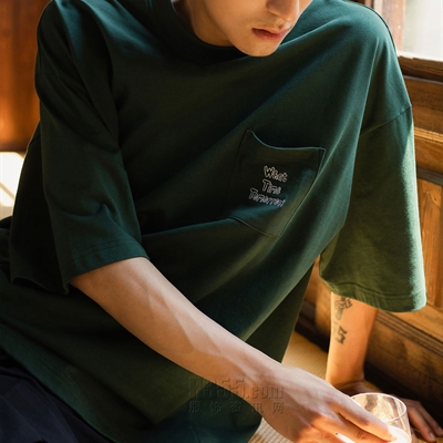 市场上装-T恤-休闲T恤