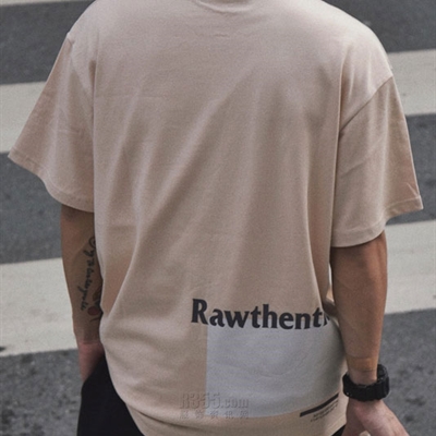 市场上装-T恤-休闲T恤