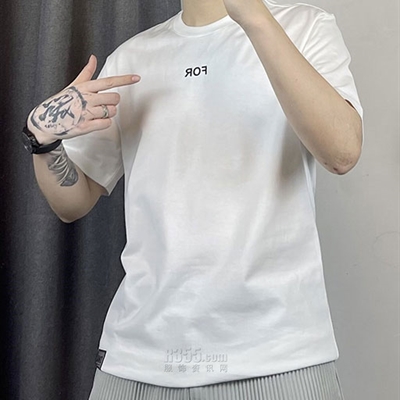 市场上装-T恤-休闲T恤