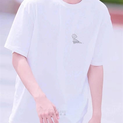 市场上装-T恤-休闲T恤