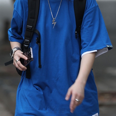 市场上装-T恤-休闲T恤