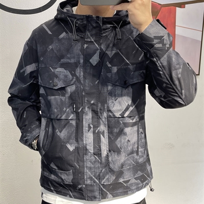 市场上装-夹克-休闲夹克