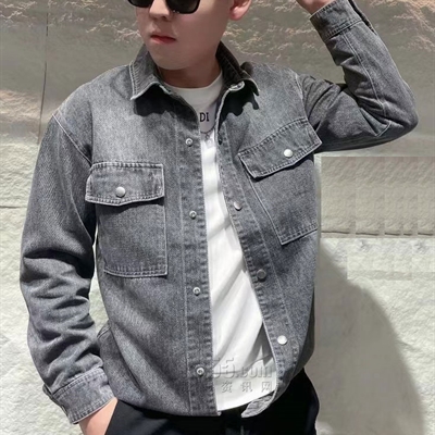 市场上装-夹克-休闲夹克