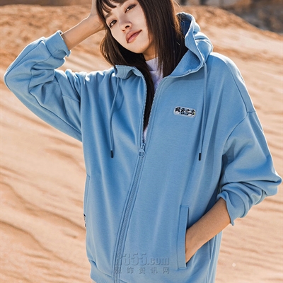 运动品牌-外套-女运动单衣