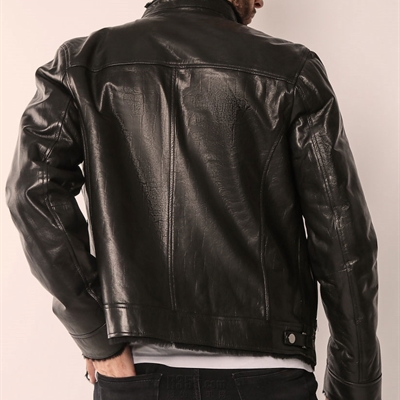 市场上装-皮衣-商务皮衣