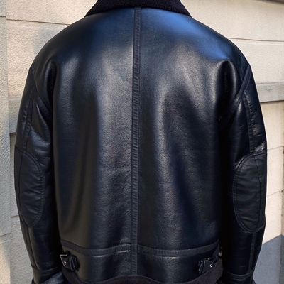 市场上装-皮衣-休闲皮衣