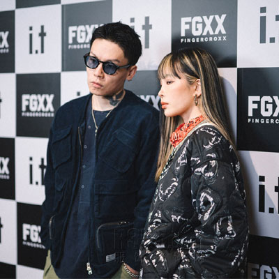 中国《fingercroxx》2021秋冬休闲时尚男女装