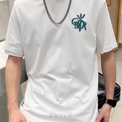 市场上装-T恤-休闲T恤