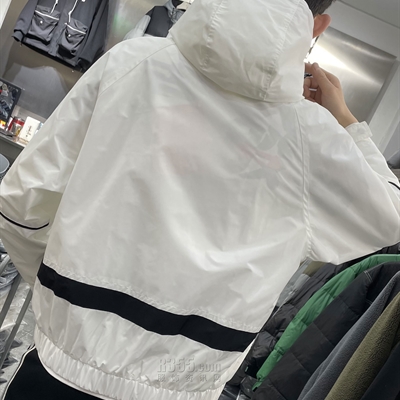 市场上装-夹克-休闲夹克