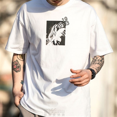 市场上装-T恤-休闲T恤