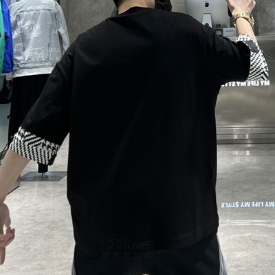 市场上装-T恤-微潮T恤