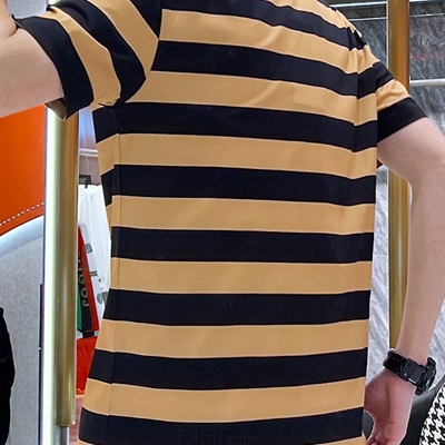 市场上装-T恤-欧货T恤