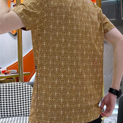 市场上装-T恤-欧货T恤