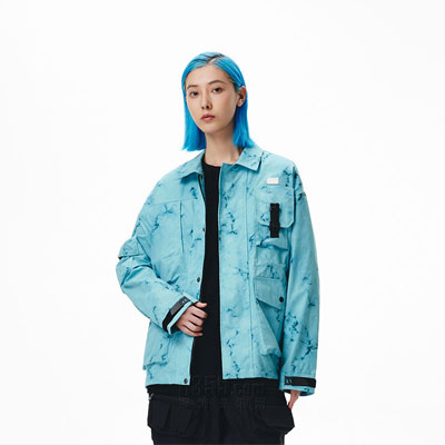 中国《lining x AYAYI》2022春夏运动男装