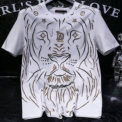 市场上装-T恤-欧货T恤