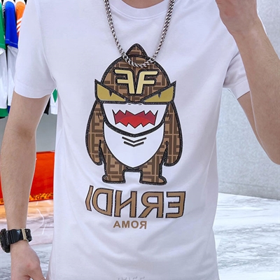 市场上装-T恤-欧货T恤