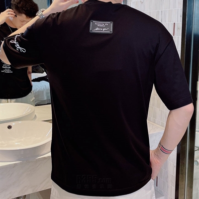 市场上装-T恤-微潮T恤