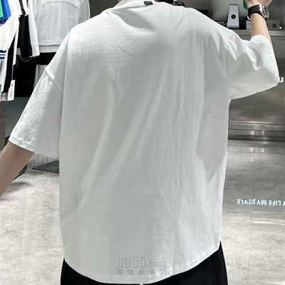 市场上装-T恤-休闲T恤