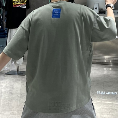 市场上装-T恤-休闲T恤