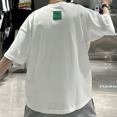 市场上装-T恤-休闲T恤