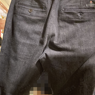 商场品牌-牛仔裤-牛仔裤