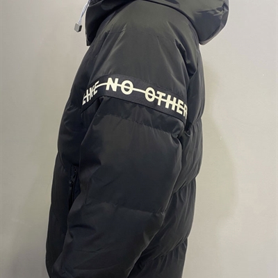 市场上装-棉衣/羽绒服-微潮棉服