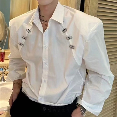 市场上装-衬衫-微潮衬衫