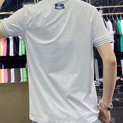 市场上装-T恤-欧货T恤