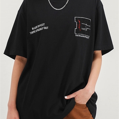 市场上装-T恤-电商T恤