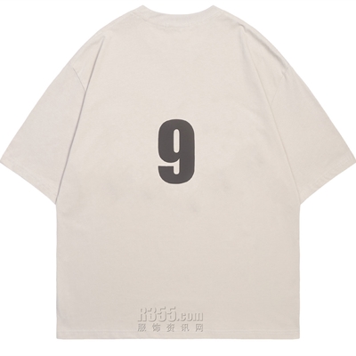 市场上装-T恤-电商T恤