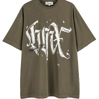 市场上装-T恤-电商T恤