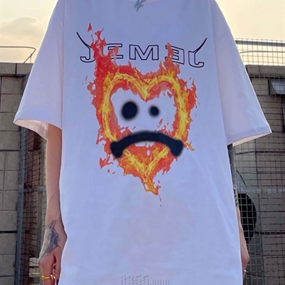 市场上装-T恤-电商T恤