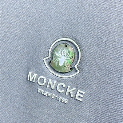 市场上装-T恤-欧货T恤