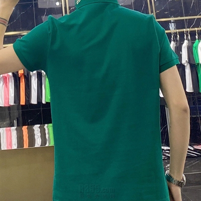 市场上装-T恤-欧货T恤