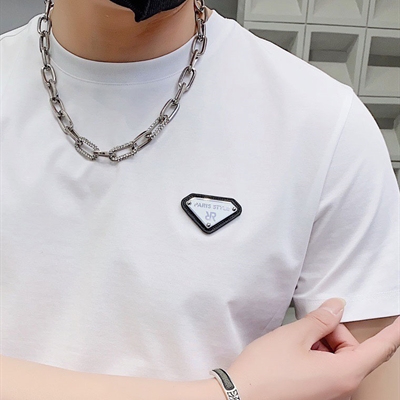 市场上装-T恤-欧货T恤