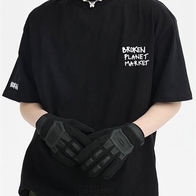 市场上装-T恤-电商T恤