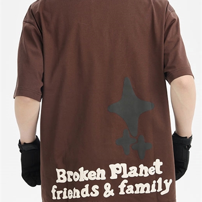 市场上装-T恤-电商T恤