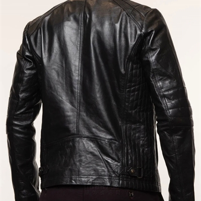 市场上装-皮衣-商务皮衣